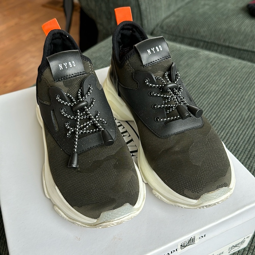 Steve Madden Myles camouflage sneakers
